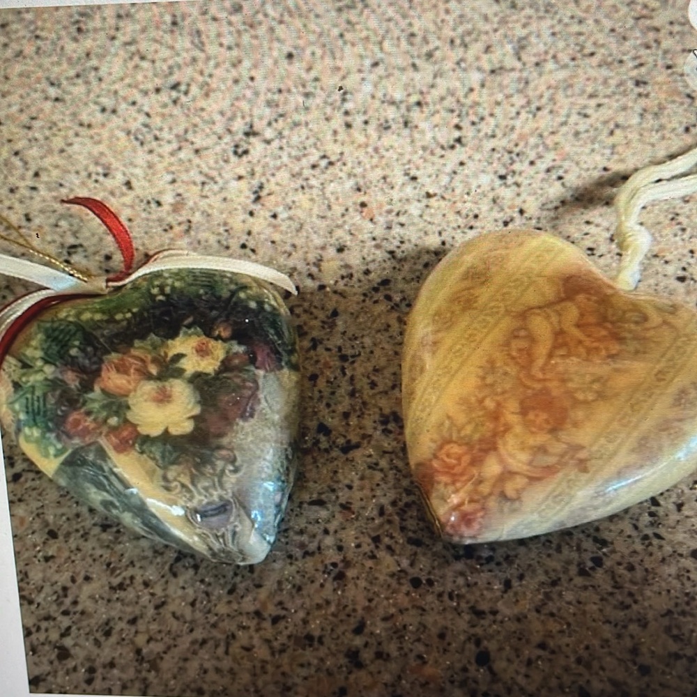 2 VTG Ornaments Victorian Heart Decoupage